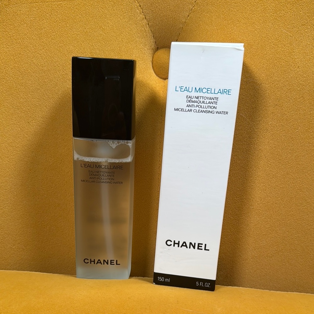 Chanel L'Eau Micellaire Cleansing Water - Black and White